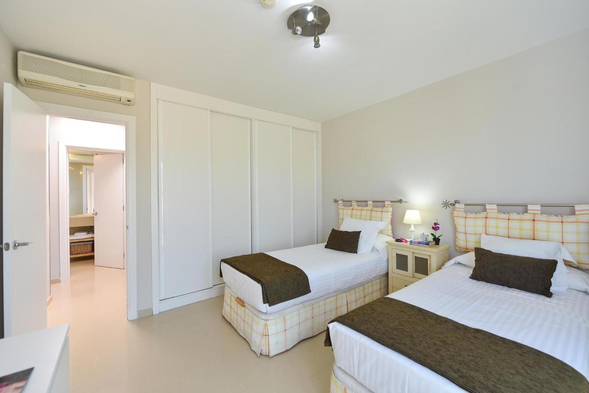 Lagos 36 By Villagrancanaria